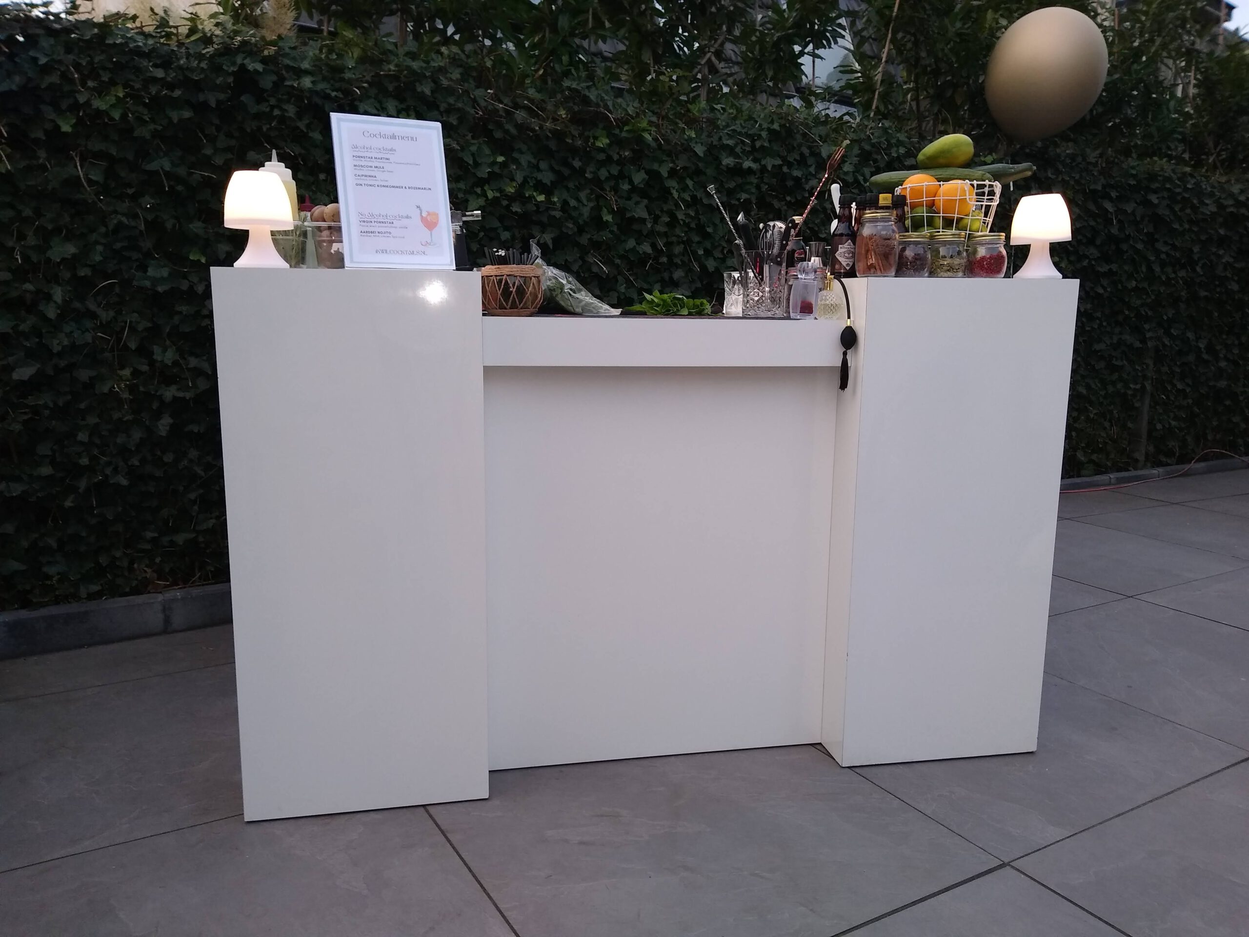 cocktailbar klein wit